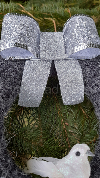 Věnec zimní s vločkami a ptáčkem